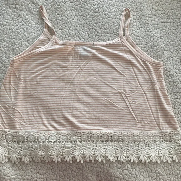 Oversized crop - Picture 2 of 3